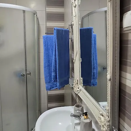 Apartament Revolution Star *